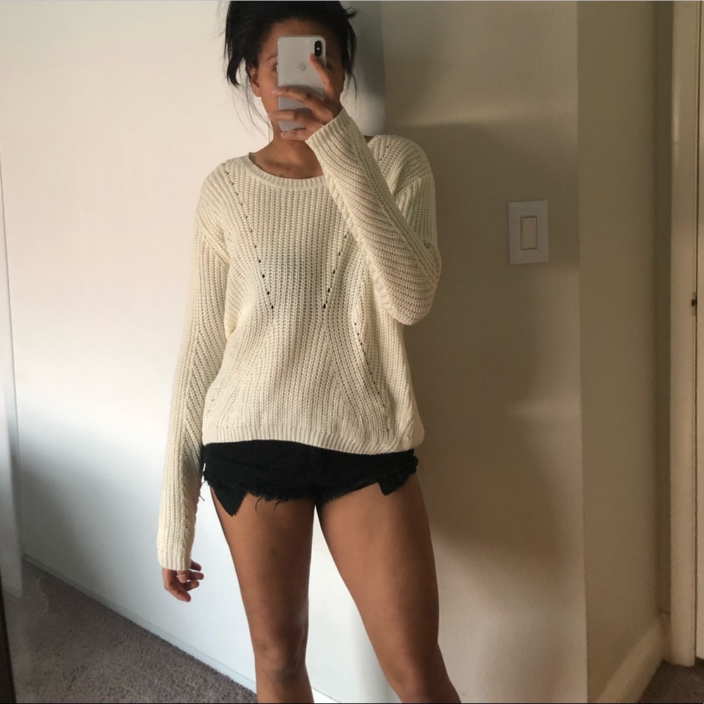 White pullover sweater